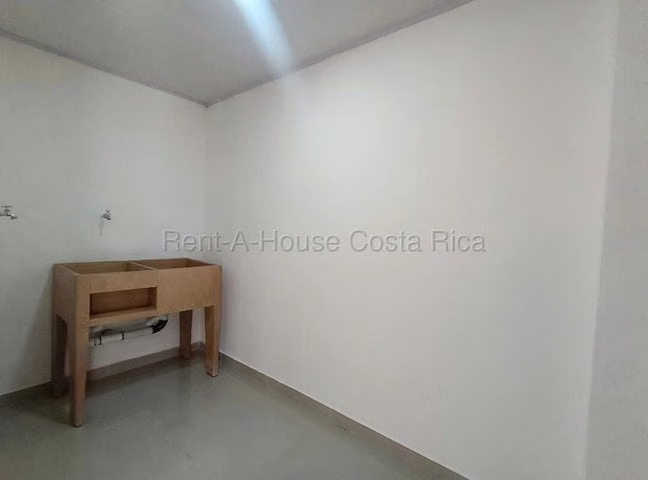 Alquiler de Apartamento en Barrio La Guaria, San Rafael Arriba de Desamparados RZ