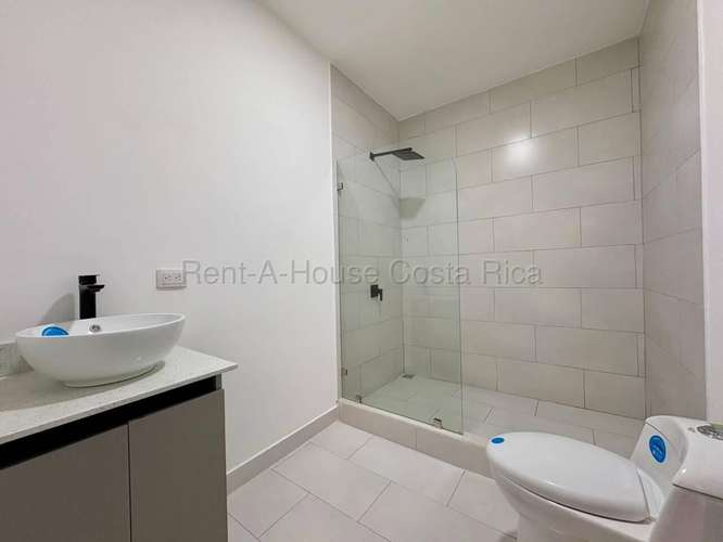 Casa remodelada de 3 habitaciones en San Francisco de Cartago: lista para estrenar y vivir con estilo. - Imagen 11