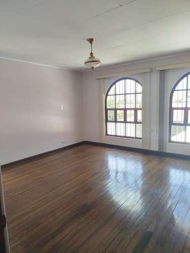  ¡CASA AMPLIA EN SABANA SUR! / PRIME LOCATION IN SABANA SUR!  Casa y Oficina  - Imagen 1