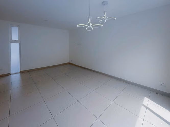 CASA EN ALQUILER EN NASARA | DISEÑO CONTEMPORÁNEO Y LÍNEA BLANCA - Imagen 3
