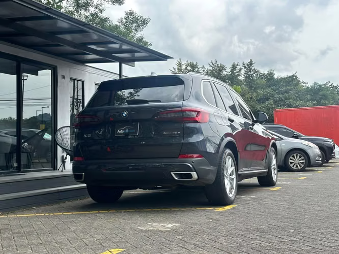 BMW X5 45E HYBRID