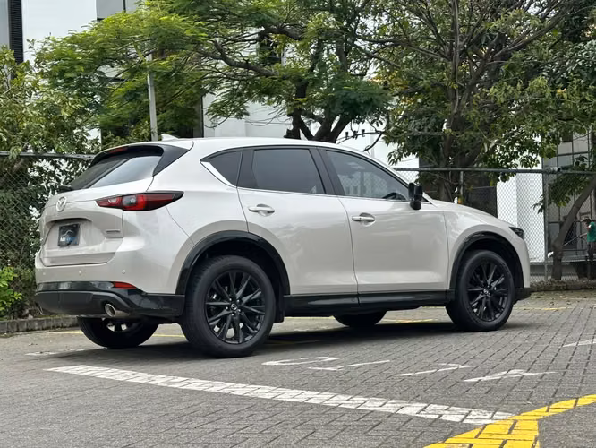 MAZDA CX-5 - Imagen 6