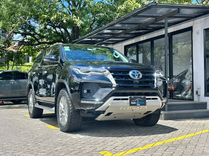 TOYOTA FORTUNER SRV - Imagen 14