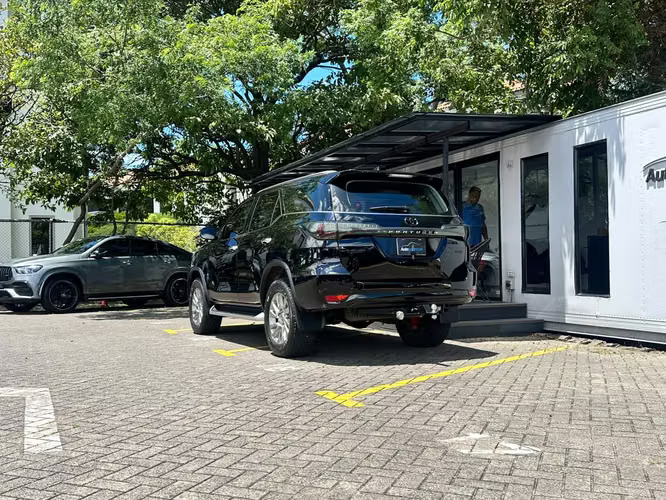 TOYOTA FORTUNER SRV - Imagen 3