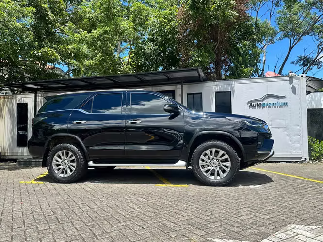 TOYOTA FORTUNER SRV - Imagen 10