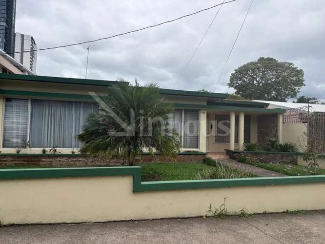  Venta de lote de uso de suelo mixto en barrio la California, San Pedro