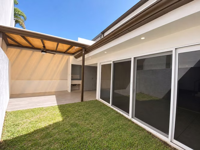 ALQUILER DE CASA EN CONDOMINIO RIO PALMA, GUACHIPELIN ESCAZÚ* - Imagen 7