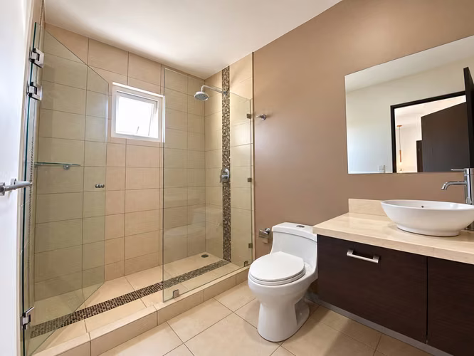 ALQUILER DE CASA EN CONDOMINIO RIO PALMA, GUACHIPELIN ESCAZÚ* - Imagen 16