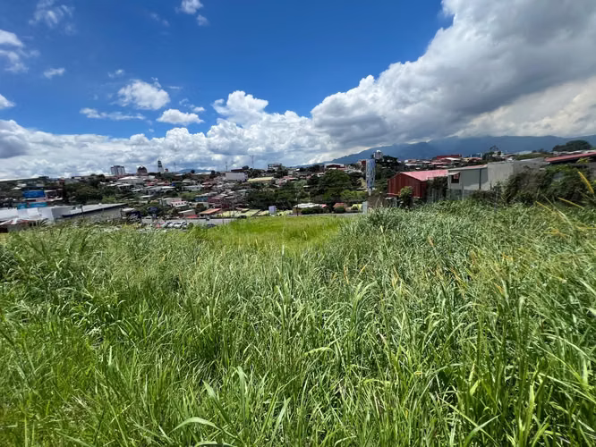 Terreno comercial en ubicación estratégica en La Uruca, San José - Imagen 4