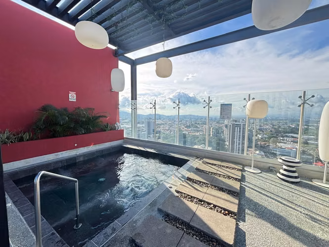 ¿TE IMAGINAS VIVIR EN UN PISO 18 CON BALCÓN AMPLIO?  Apartamento equipado en Nunciatura | Lavaseca + Parqueo - Imagen 13