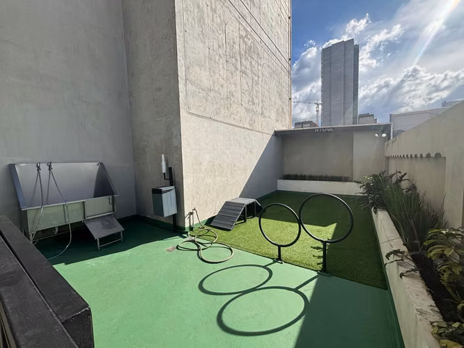 ¿TE IMAGINAS VIVIR EN UN PISO 18 CON BALCÓN AMPLIO?  Apartamento equipado en Nunciatura | Lavaseca + Parqueo - Imagen 20