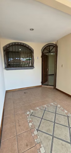 Se Alquila Apartamento dentro Urbanizacion por Hospital Mexico Uruca - Imagen 2