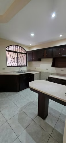 Se Alquila Apartamento dentro Urbanizacion por Hospital Mexico Uruca - Imagen 5