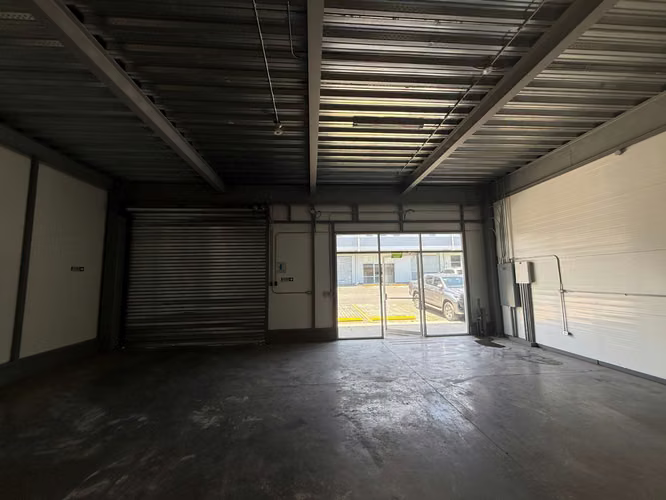 ALQUILA BODEGA DISPONIBLE EN CIUDAD COLON SAN JOSE - Imagen 10