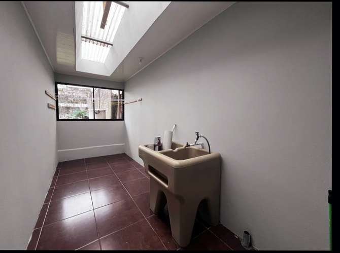  ¡Casa Independiente Pet Friendly con Amplio Jardín en San Pedro! - Imagen 8