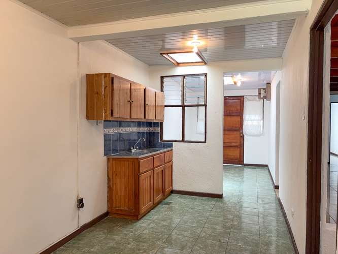 Oportunidad de Casa de un Piso con Jardín en alquiler en Sabanilla - Imagen 5