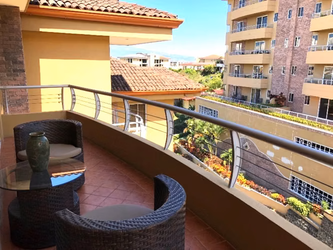 ESCAZU! BELLO APARTAMENTO AMOBLADO DE 2 HAB / 2 BAÑOS/2PARQUEOS - Imagen 7