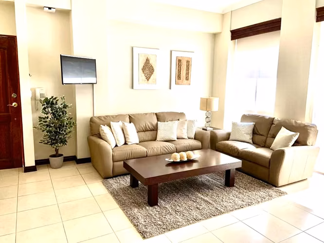 ESCAZU! BELLO APARTAMENTO AMOBLADO DE 2 HAB / 2 BAÑOS/2PARQUEOS - Imagen 1