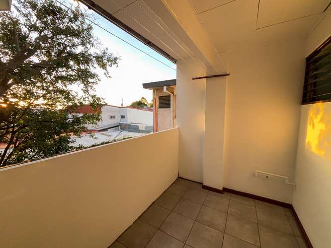 Amplia sala - Apartamento en San Pedro con Vista Panorámica