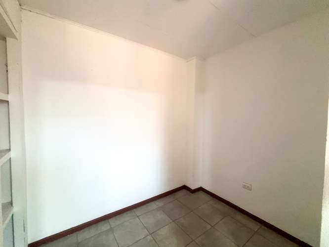 Amplia sala - Apartamento en San Pedro con Vista Panorámica