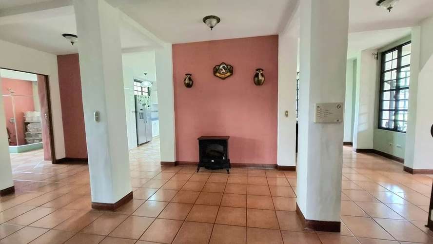 Venta 2 casas en Coronado, San José 18299 - Imagen 2