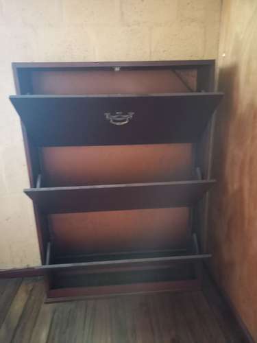 SHOE FURNITURE