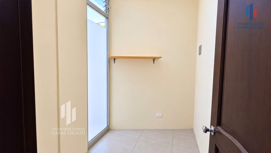 Se alquila Local Comercial apto para Bodega o Similares en Bello Horizonte, Escazú, precio con IVA - Imagen 7