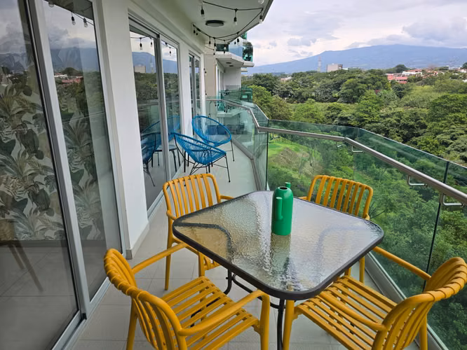 Hermoso apartamento con espectacular vista al bosque  - Imagen 9