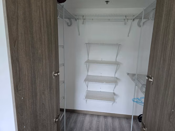 Hermoso apartamento con espectacular vista al bosque  - Imagen 5