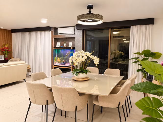 VENTA DE MODERNA CASA 3 NIVELES EN PARQUES DEL SOL, SANTA ANA  - Imagen 2