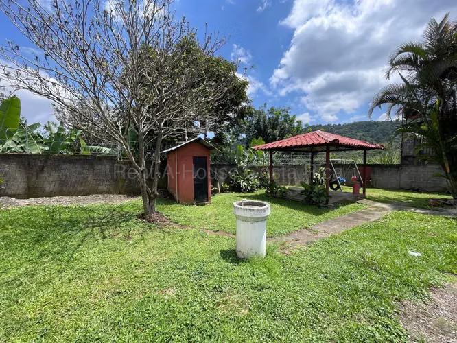 CASA EN VENTA EN ASERRÍ, BARRIO MARÍA AUXILIADORA | 3 HABITACIONES | COCHERA PARA 2 VEHÍCULOS - Imagen 19