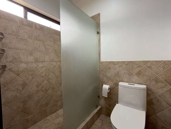Casa Familiar Parcialmente Amueblada en Alquiler en Santa Ana | Condominio Puerta de Hierro ID24043 - Imagen 12