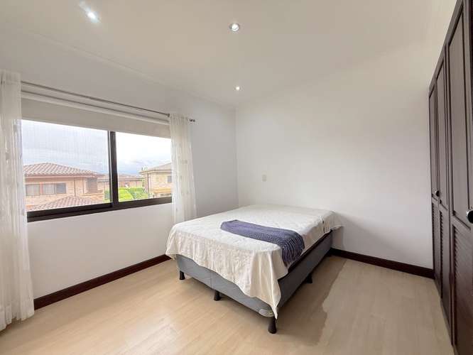 Casa Familiar Parcialmente Amueblada en Alquiler en Santa Ana | Condominio Puerta de Hierro ID24043 - Imagen 13