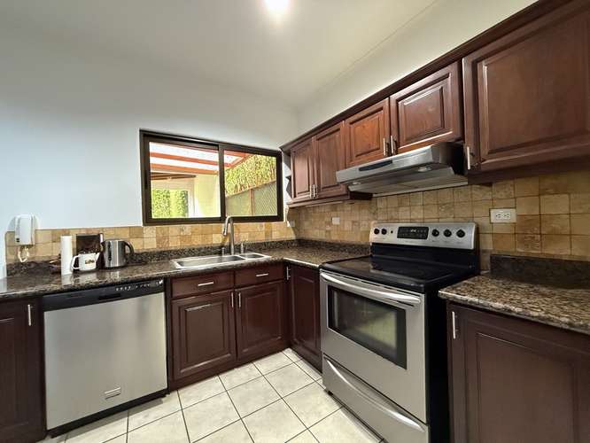 Casa Familiar Parcialmente Amueblada en Alquiler en Santa Ana | Condominio Puerta de Hierro ID24043 - Imagen 6