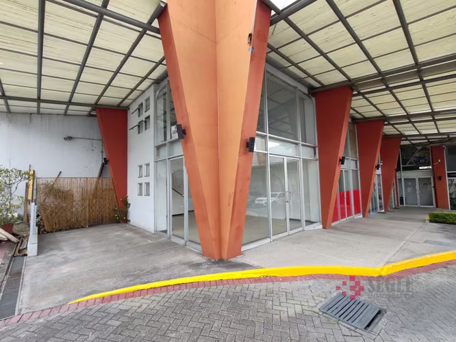 Oportunidad de Inversión: Local Comercial en Venta o Alquiler en Escazú, San Rafael - Imagen 3