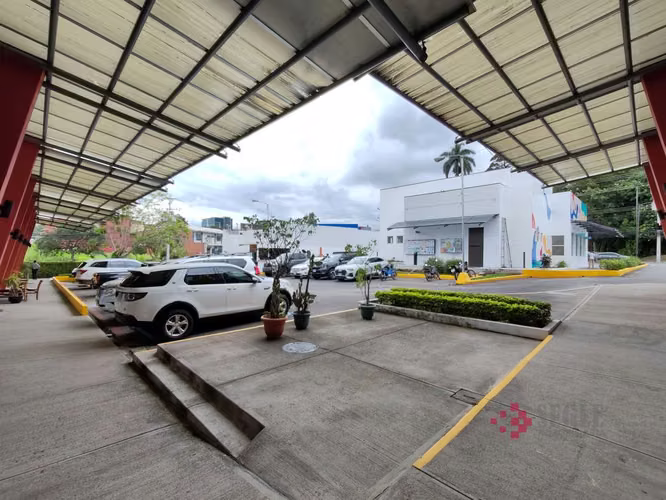 Oportunidad de Inversión: Local Comercial en Venta o Alquiler en Escazú, San Rafael - Imagen 19