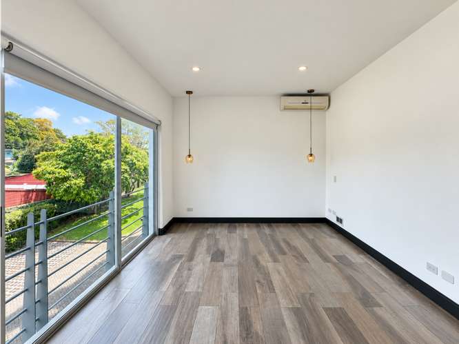 Venta de apartamento en Escazú, cerca del Country Club-Linea Blanca