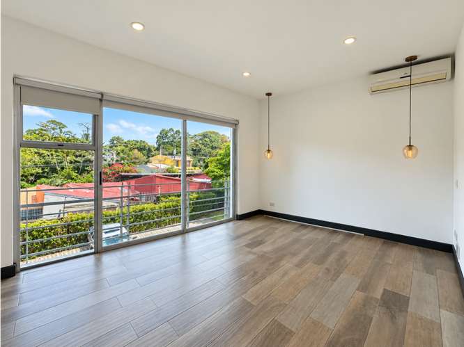 Venta de apartamento en Escazú, cerca del Country Club-Linea Blanca