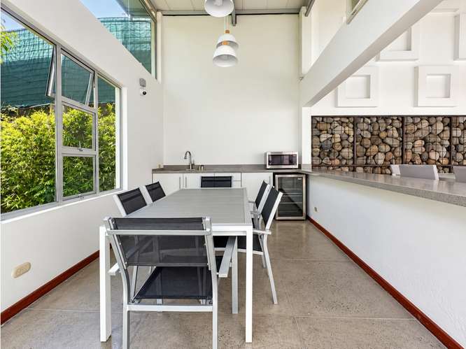 Alquiler de apartamento en Escazú, cerca del Country Club-Linea Blanca