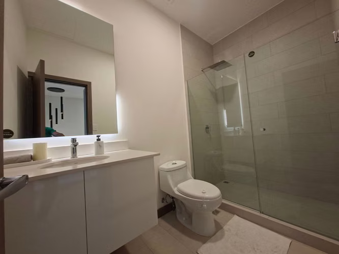 EXCLUSIVA CASA EN CONDOMINIO. MODERNO. AMENIDADES. SANTA ANA. MARZO 2027 - Imagen 13