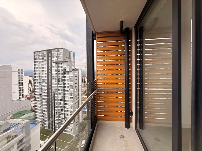 ESPECTACULAR APTO EN TORRE PISO ALTO CON PARQUEO  NUNCIATURA  - Imagen 18