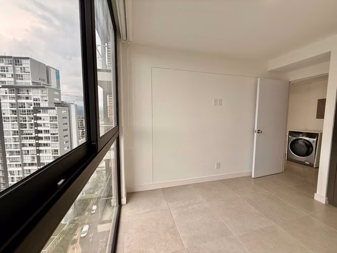 ESPECTACULAR APTO EN TORRE PISO ALTO CON PARQUEO  NUNCIATURA  - Imagen 14