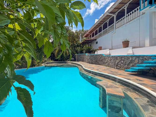 Casa amplia y amueblada en residencial privado en Santa Ana - Imagen 13
