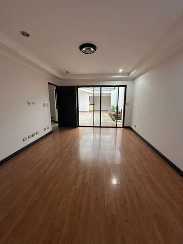 Amplia Casa de Una Planta | Uso Residencial o Comercial - Imagen 10