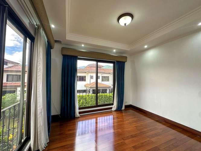 VENTA DE CASA EN HACIENDA DEL SOL PARA INVERSION  - Imagen 13