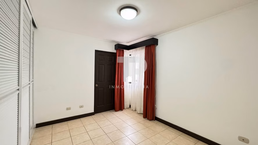 Casa en Santa Lucia de Barva-Condominio. JRC470
