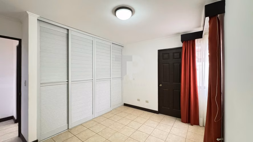 Casa en Santa Lucia de Barva-Condominio. JRC470