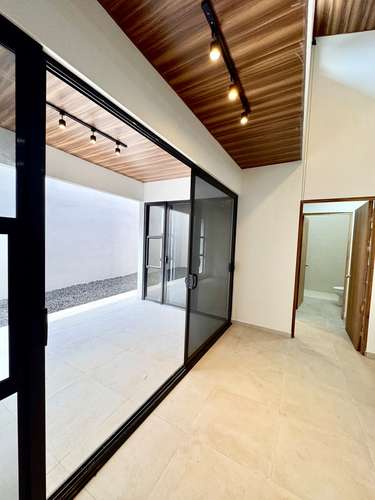 Alquiler casa nueva Grecia centro, pet friendly, patio y 2 parqueos - Imagen 2