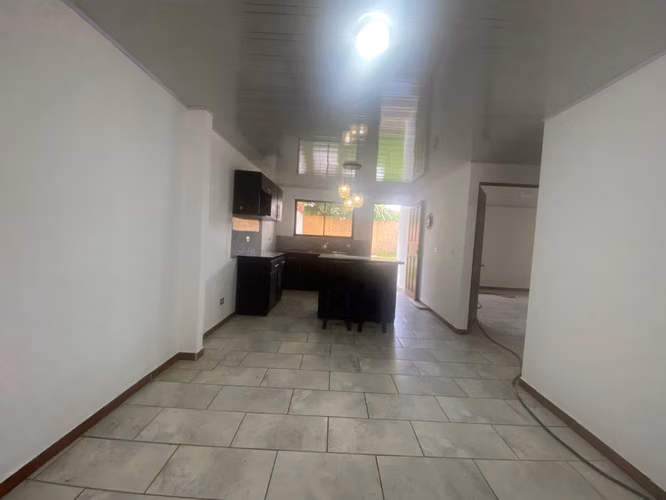 998877 / Apartamento tipo casa en alquiler / Tres Ríos / Planta baja / Jardín - Imagen 4