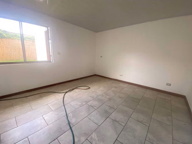 998877 / Apartamento tipo casa en alquiler / Tres Ríos / Planta baja / Jardín - Imagen 13